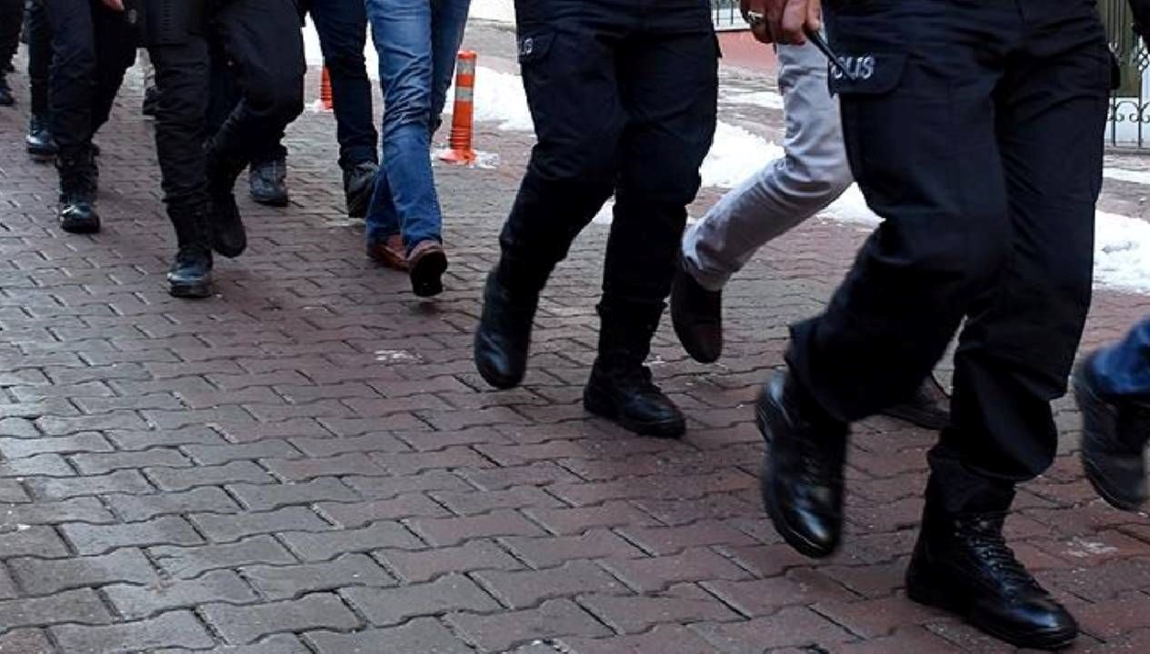 Antalya’da silah kaçakçılarına operasyon