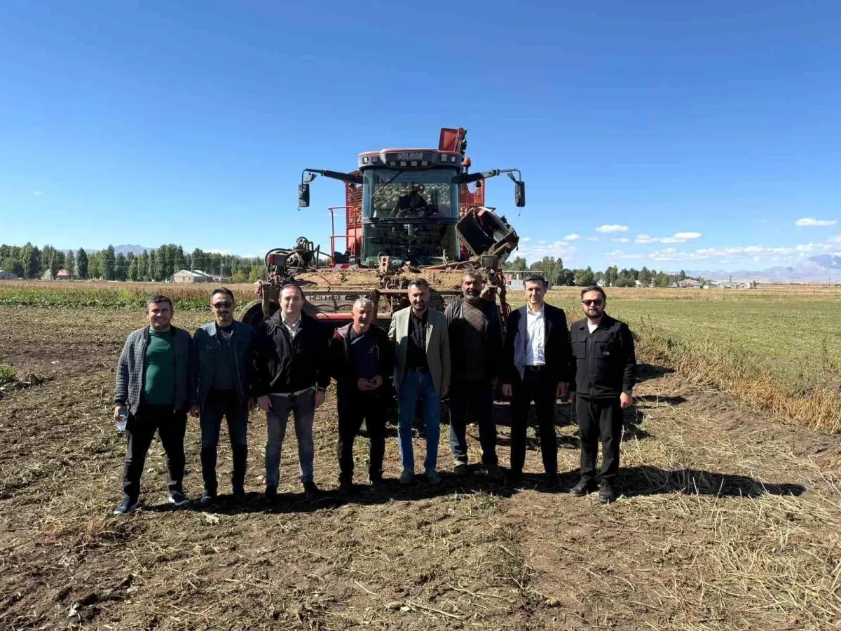 ak parti agri il baskani ilhami yildiz ureten kazanacak turkiye buyuyecek DPWGrkit.jpg