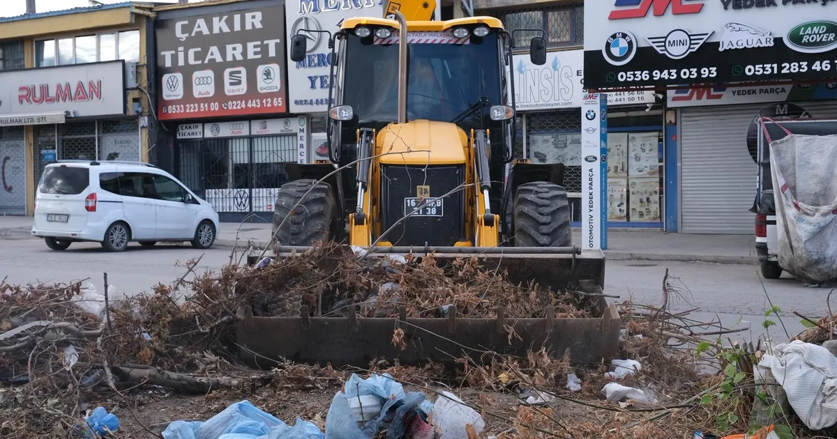 bursa niluferden besevler sanayi sitesine kapsamli temizlik h1JsCCKx