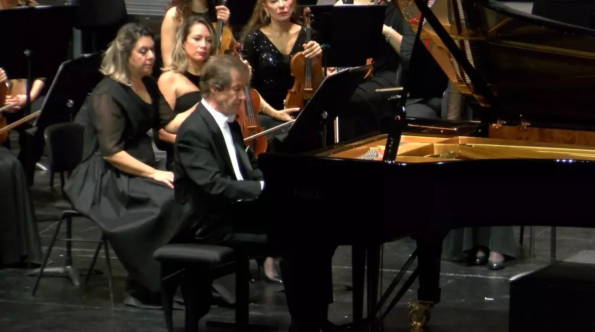 istanbul devlet senfoni orkestrasi 80 yilini coskuyla kutladi er3H7kNu