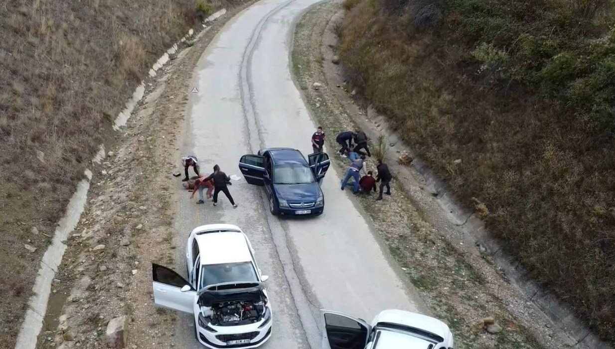 sinopta film sahnelerini aratmayan operasyon dBOvStqh.jpg