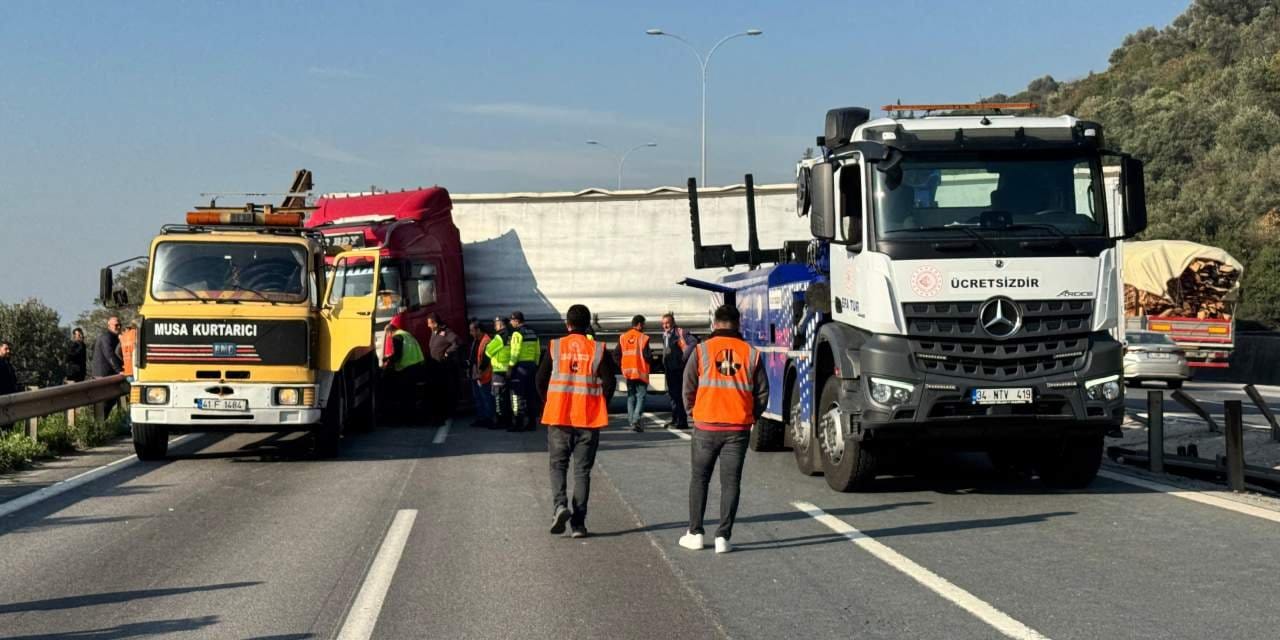anadolu otoyolunda zincirleme kaza ankara istikameti kapatildi ZNKbE61e.jpg