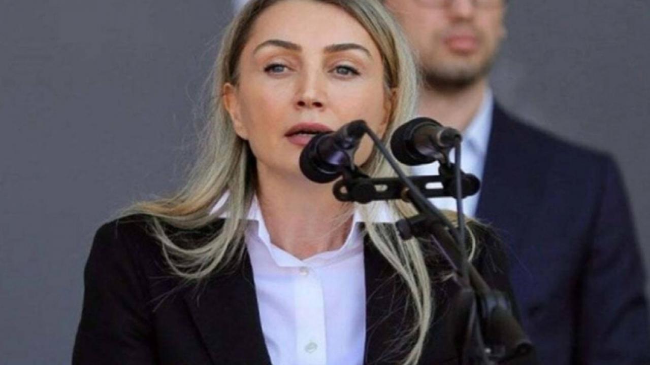 dilek imamoglunun diplomatik pasaportu iptal edildi J1OGxzLt.jpg