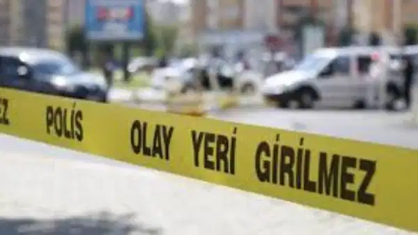 eskisehirde dehset 70 yasindaki kadin evinde bogazi kesilmis halde bulundu nWZZkV2K.jpg