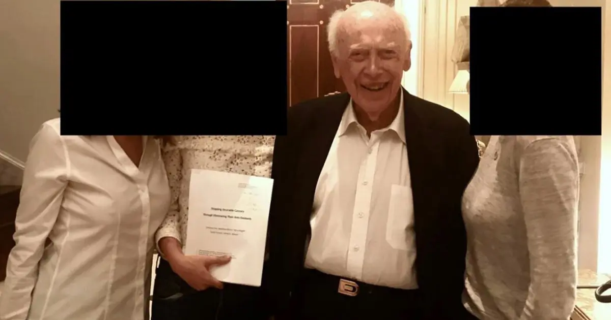 Nobel ödüllü bilim insanının Epstein’ın evinde üç kadınla fotoğrafı çıktı