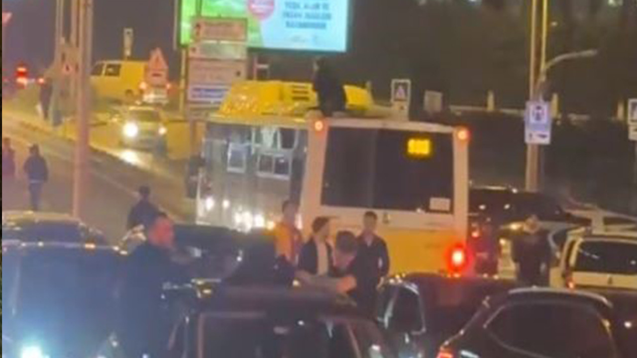 Derbi Zaferini Coşkuyla Kutlayan Taraftarlar Sınırları Aştı